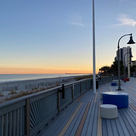 Camelot By The Sea Ocean Front Condo Мертл-Біч Екстер'єр фото