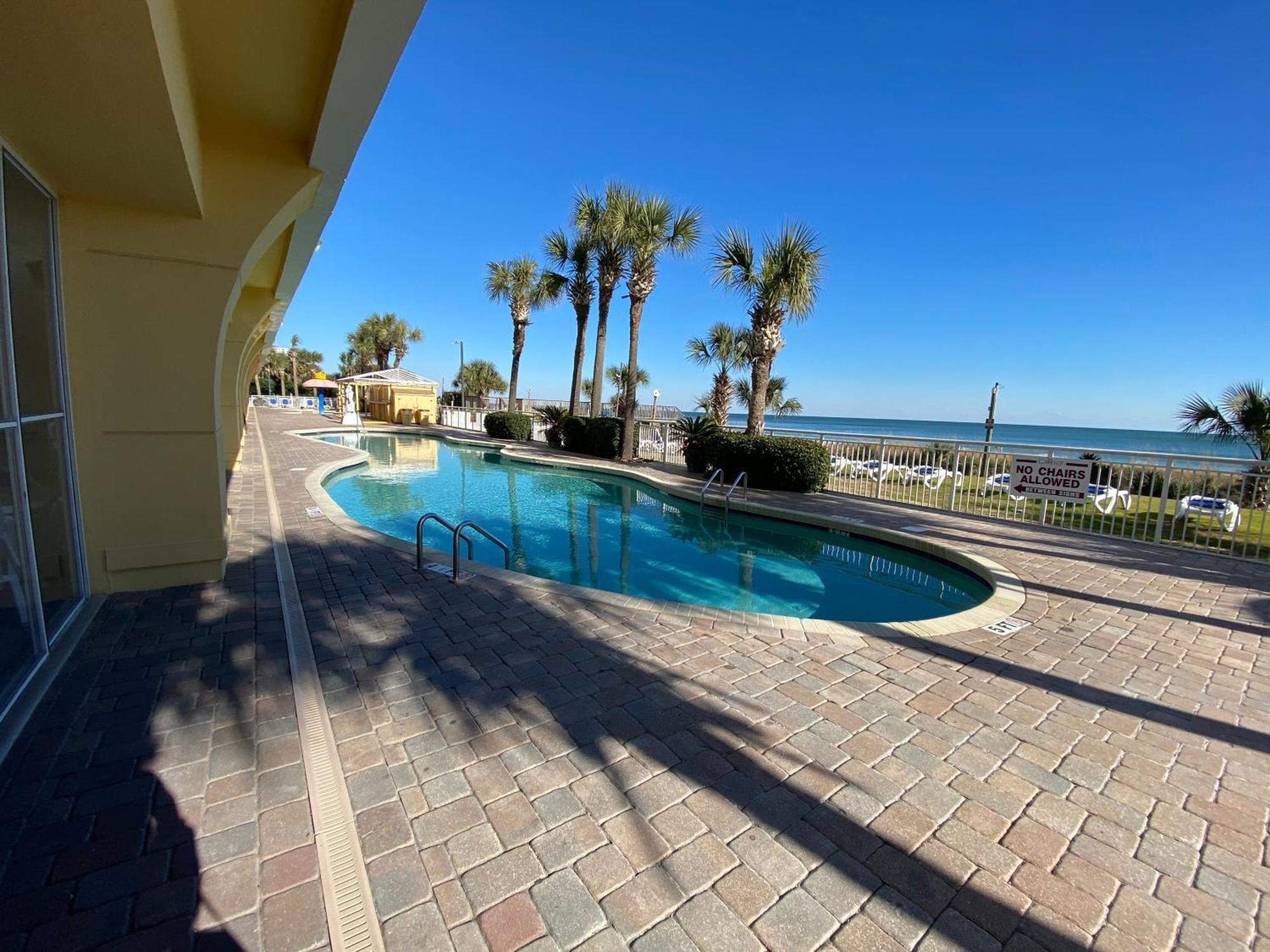 Camelot By The Sea Ocean Front Condo Мертл-Біч Екстер'єр фото